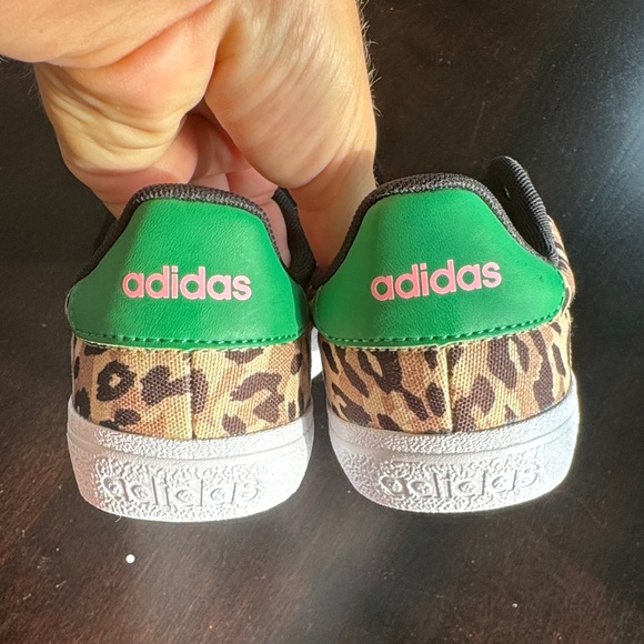 adidas Kids Sneakers with Leopard and Green Accents - Picture 4 of 5